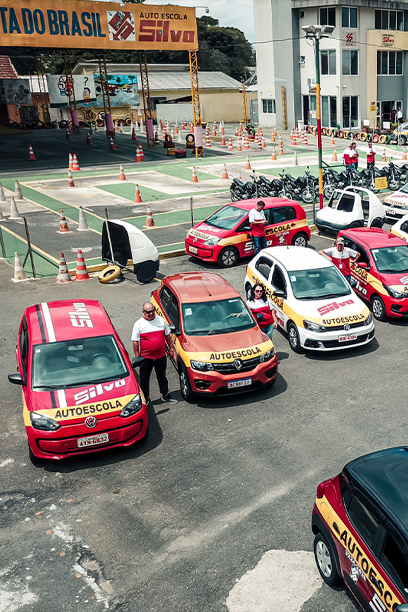 Cursos em Curitiba para Motoristas Habilitados - Inclusão de Categoria A ou B - Autoescola Silva
